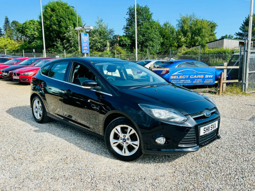 Ford Focus  1.6 Zetec Hatchback 5dr Petrol Manual Euro 5 (125 ps)