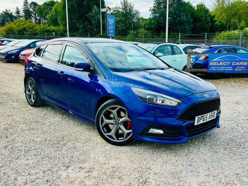 Ford Focus  2.0 TDCi ST-3 Hatchback 5dr Diesel Manual Euro 6 (s/s) (185 ps)