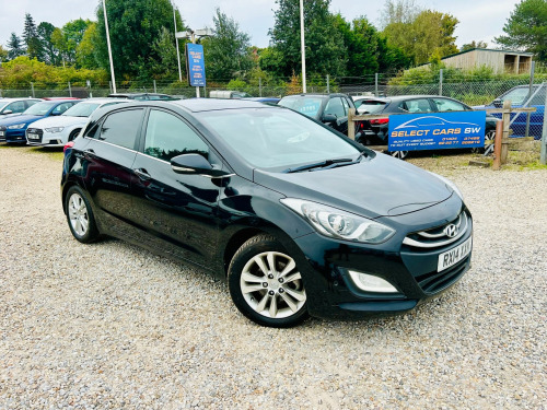 Hyundai i30  1.6 CRDi Blue Drive Style Nav Hatchback 5dr Diesel Manual Euro 5 (s/s) (128