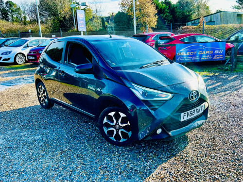 Toyota AYGO  1.0 VVT-i x-plore Hatchback 5dr Petrol Manual Euro 6 (71 ps) 