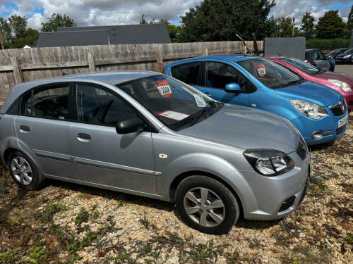 Kia Rio  1.4 1 5dr