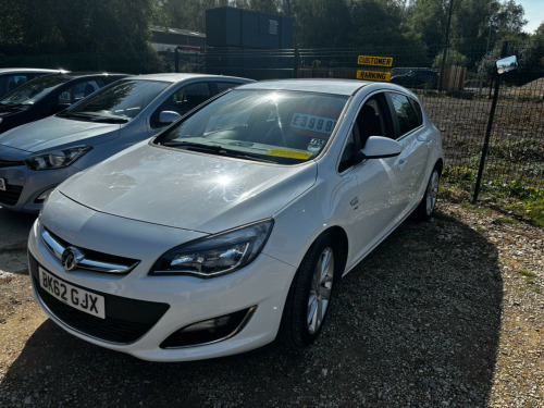 Vauxhall Astra  1.6 16v SRi Euro 5 5dr