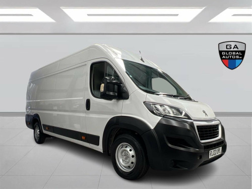 Peugeot Boxer  2.2 BlueHDi 435 Professional L4 H2 Euro 6 (s/s) 5dr