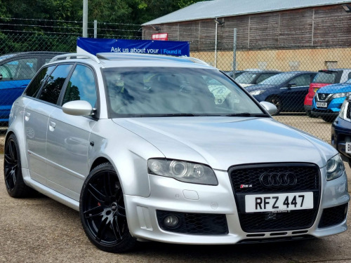 Audi RS4 Saloon  4.2 quattro 5dr