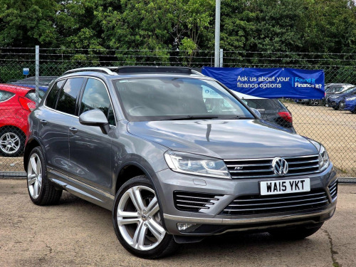 Volkswagen Touareg  3.0 TDI V6 BlueMotion Tech R-Line Tiptronic 4WD Euro 6 (s/s) 5dr