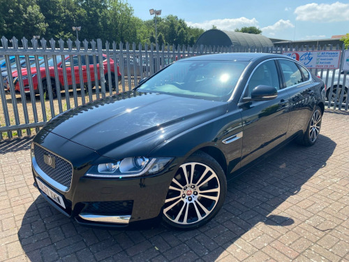 Jaguar XF  2.0d Portfolio Auto AWD Euro 6 (s/s) 4dr