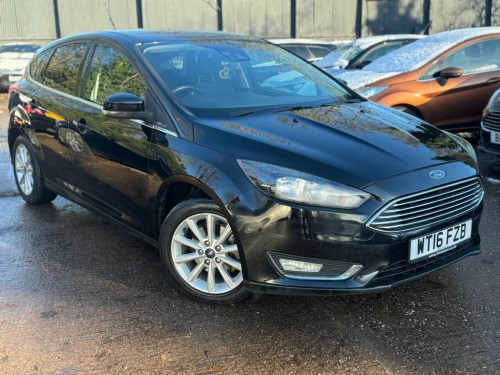 Ford Focus  1.0T EcoBoost Titanium Hatchback 5dr Petrol Auto E