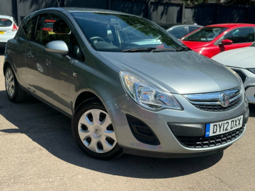 Vauxhall Corsa  1.4 16V Exclusiv Hatchback 3dr Petrol Auto Euro 5 