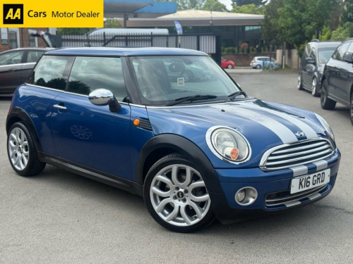 MINI Hatch  1.6 Cooper Hatchback 3dr Petrol Steptronic Euro 4 