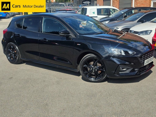Ford Focus  1.0T EcoBoost ST-Line Hatchback 5dr Petrol Auto Eu