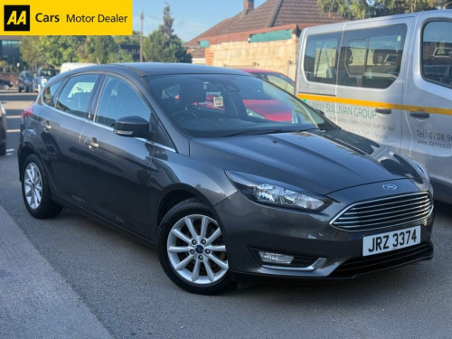 Ford Focus  1.0T EcoBoost Titanium Hatchback 5dr Petrol Manual