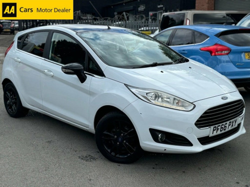 Ford Fiesta  1.0T EcoBoost Zetec White Edition Hatchback 5dr Pe