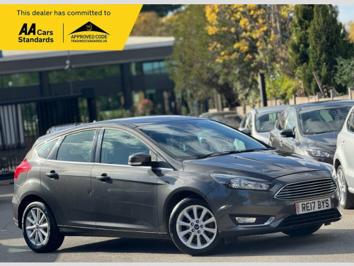 Ford Focus  1.0T EcoBoost Titanium Hatchback 5dr Petrol Auto E