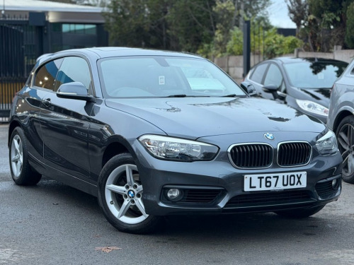 BMW 1 Series  1.5 118i SE Hatchback 3dr Petrol Auto Euro 6 (s/s)