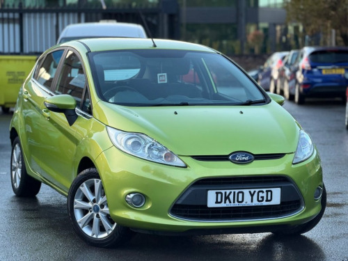 Ford Fiesta  1.4 Zetec Hatchback 5dr Petrol Manual (133 g/km, 9