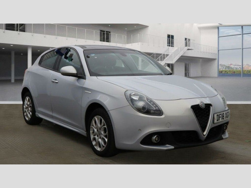 Alfa Romeo Giulietta  1.6 JTDM-2 Tecnica Euro 6 (s/s) 5dr