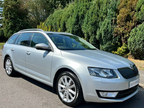 Skoda Octavia  2.0 TDI Elegance Euro 5 (s/s) 5dr