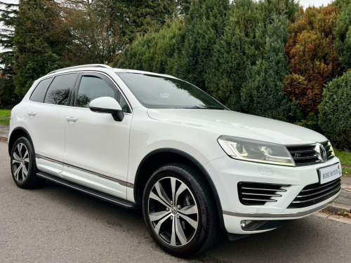 Volkswagen Touareg  3.0 TDI V6 BlueMotion Tech R-Line Tiptronic 4WD Euro 6 (s/s) 5dr