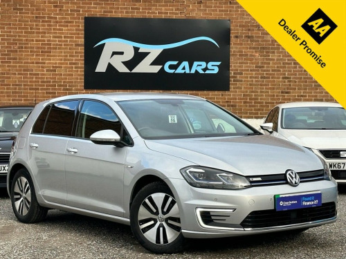 Volkswagen Golf  35.8kWh e-Golf Hatchback 5dr Electric Auto (136 ps