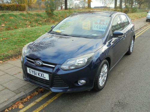 Ford Focus  1.6 Titanium Euro 5 5dr