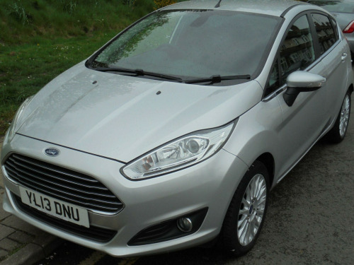 Ford Fiesta  1.0 Titanium Euro 5 (s/s) 5dr
