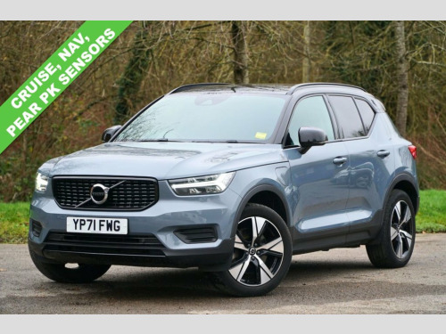 Volvo XC40  1.5h T4 Recharge 10.7kWh R-Design SUV 5dr Petrol P