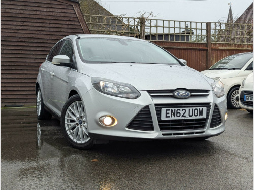 Ford Focus  1.0T EcoBoost Zetec Euro 5 (s/s) 5dr