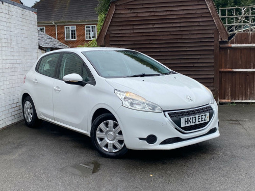 Peugeot 208  1.2 VTi Access+ Euro 5 5dr