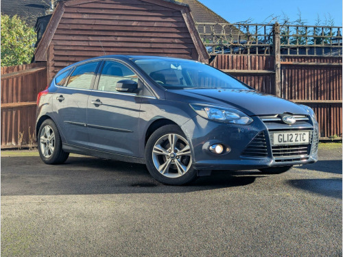 Ford Focus  1.0T EcoBoost Zetec Euro 5 (s/s) 5dr 