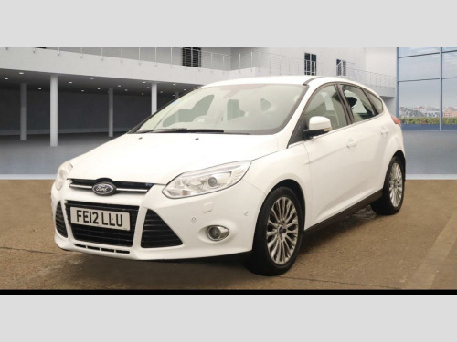 Ford Focus  1.0T EcoBoost Titanium X Euro 5 (s/s) 5dr