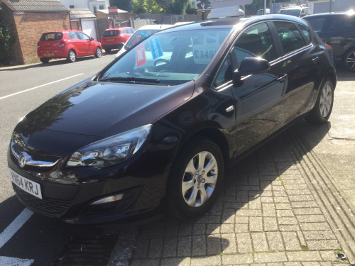 Vauxhall Astra  1.6 CDTi 16V ecoFLEX Design 5dr