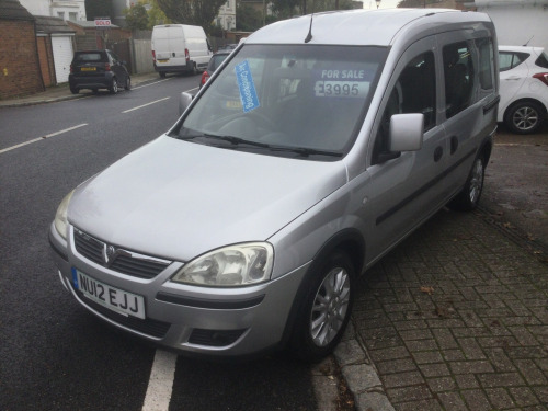 Vauxhall Combo  COMBO TOUR ESSENTIA