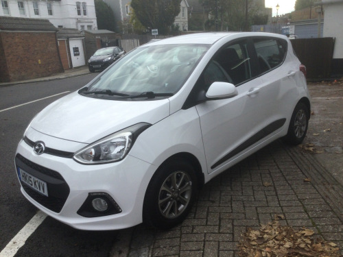 Hyundai i10  1.2 Premium Hatchback 5dr Petrol Manual Euro 5 (87 ps)