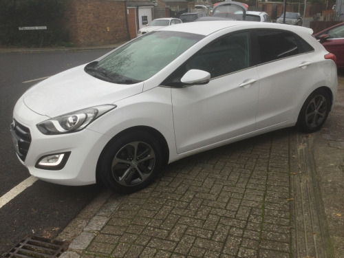 Hyundai i30  1.4 Blue Drive SE Nav Hatchback 5dr Petrol Manual Euro 6 (s/s) (100 ps) 