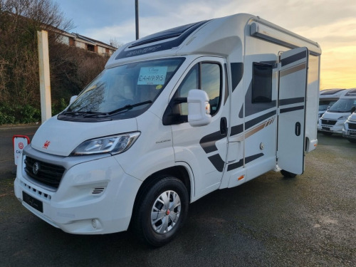 Suzuki Escape 604  COMPACT 4 BERTH  DROP DOWN BED - END BATHROOM