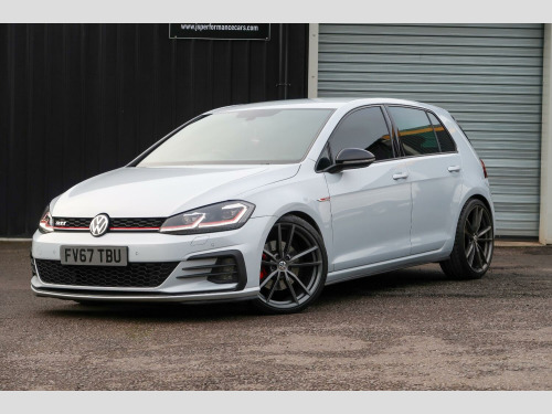 Volkswagen Golf  2.0 TSI GTI