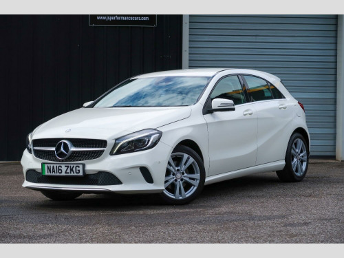 Mercedes-Benz A-Class  2.1 A200d Sport