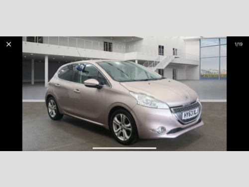 Peugeot 208  1.2l 5d  AUTO  82 BHP