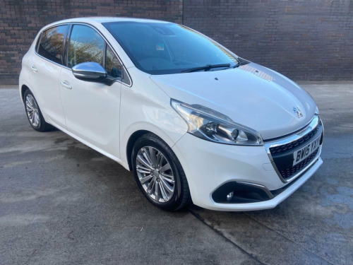 Peugeot 208  1.6 BlueHDi Allure Hatchback 5dr Diesel Manual Eur