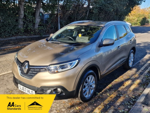 Renault Kadjar  RESERVE FOR £99..DYNAMIQUE NAV TCE....JUST SERVICED....GREAT SPEC