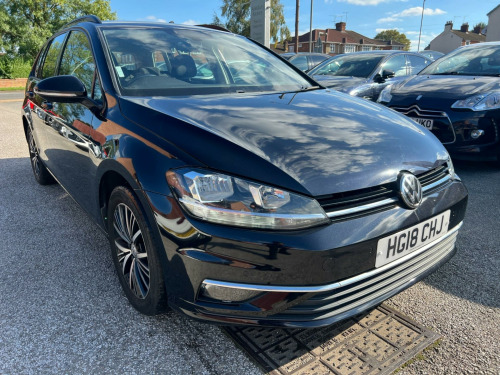 Volkswagen Golf  1.6 TDI SE Nav Euro 6 (s/s) 5dr