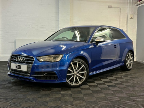 Audi S3  2.0 TFSI Hatchback 3dr Petrol S Tronic quattro Eur