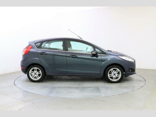 Ford Fiesta  1.25 Zetec Euro 5 5dr