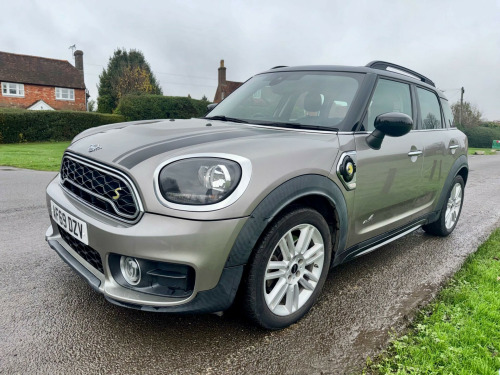 MINI Countryman  1.5 10kWh Cooper SE Exclusive Auto ALL4 Euro 6 (s/s) 5dr 