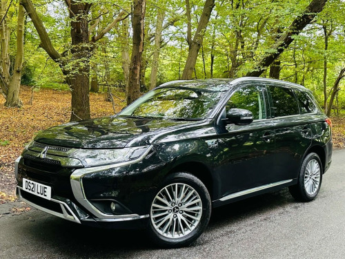 Mitsubishi Outlander  Reflex Com+ PHEV CVT 4WD