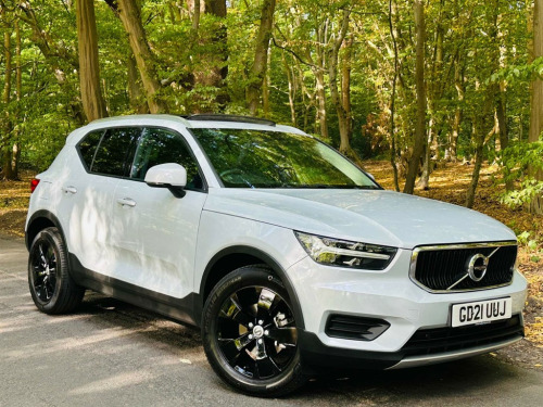 Volvo XC40 Momentum T3 Auto