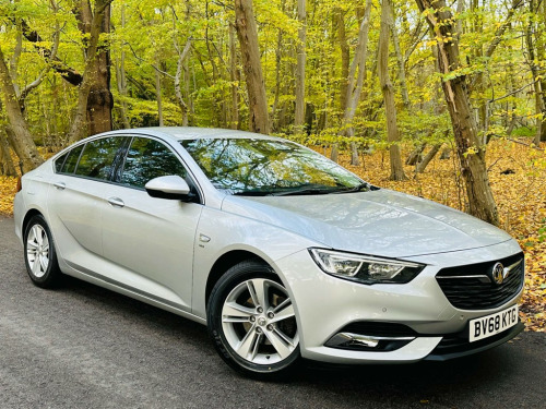 Vauxhall Insignia  SRi Nav T