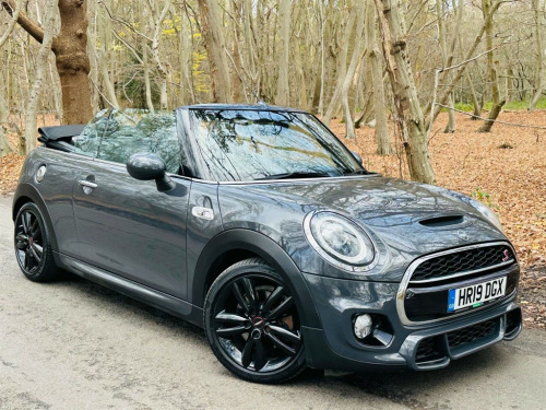 MINI Convertible  Cooper S Sport Auto