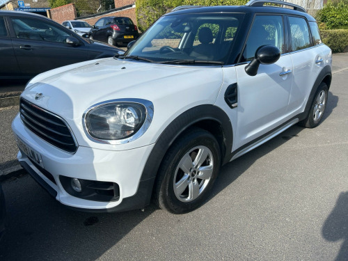 MINI Countryman  1.5 Cooper Classic Euro 6 (s/s) 5dr