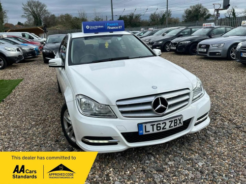 Mercedes-Benz C-Class C180 1.6 C180 BlueEfficiency Executive SE G-Tronic+ Euro 5 (s/s) 4dr